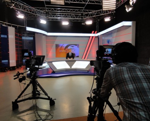 Moderation Ebru TV Studio